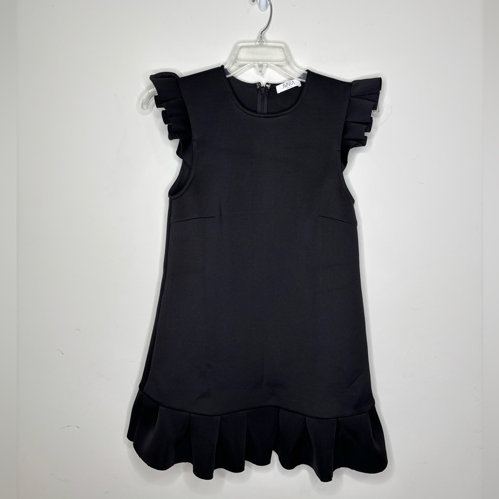 BN4 Avara Baby‎ doll Dress LBD Black Flutter Sleeve Dress Medium A-line Flare